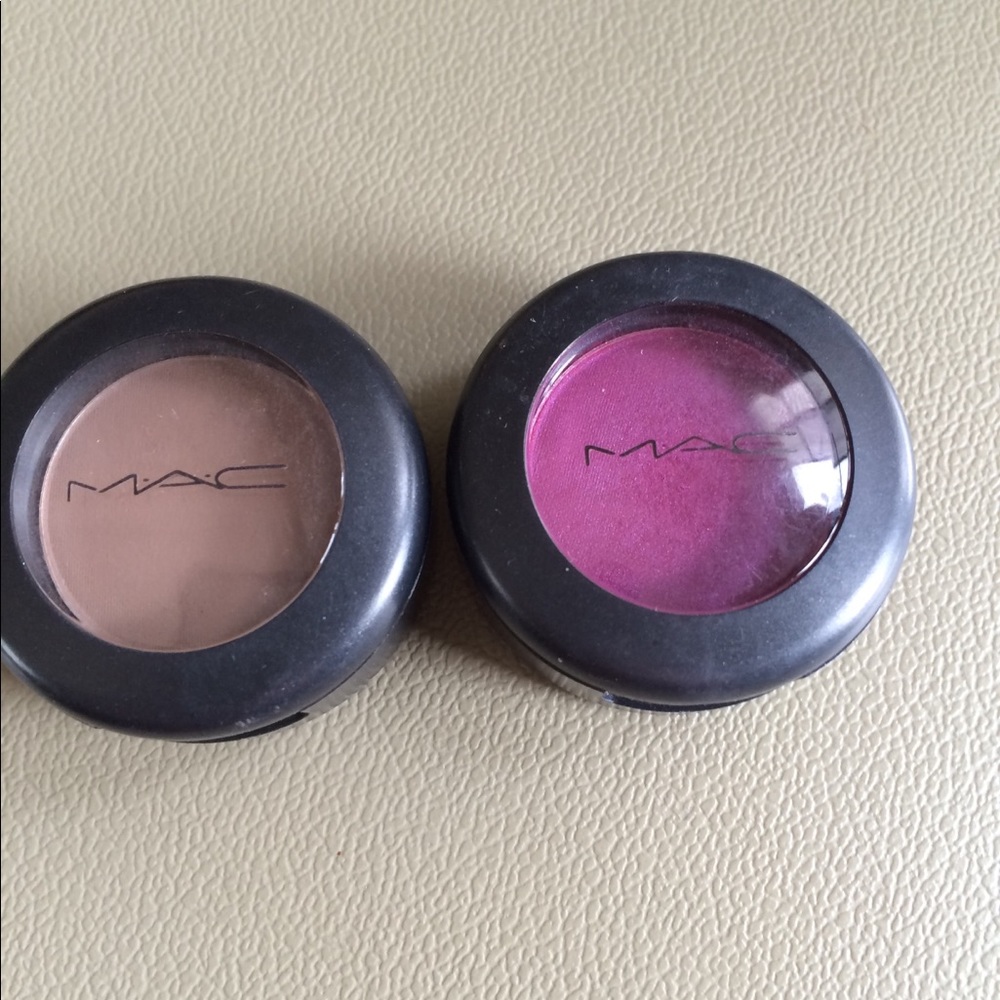MAC eye shadow (selling together)